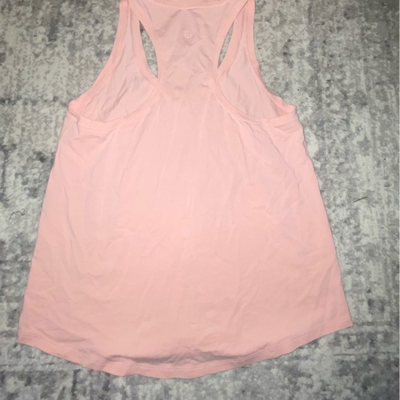 Lululemon workout tank. Size S - Picture 4 of 5